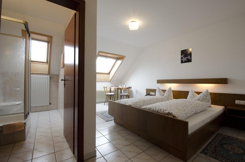 Hotel Gasthof Roessle Westerheim Chambre photo