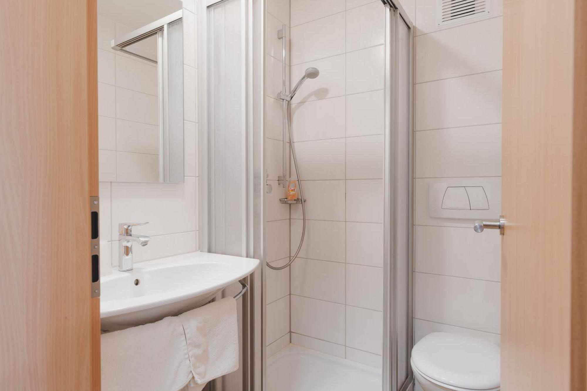 Hotel Gasthof Roessle Westerheim Extérieur photo
